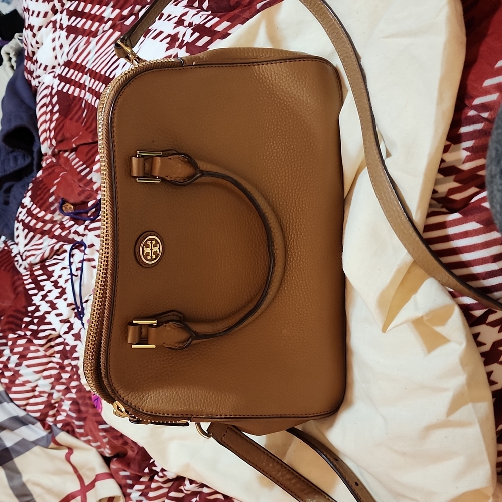 Tory Burch Robinson Pebbled leather Convertible crossbody